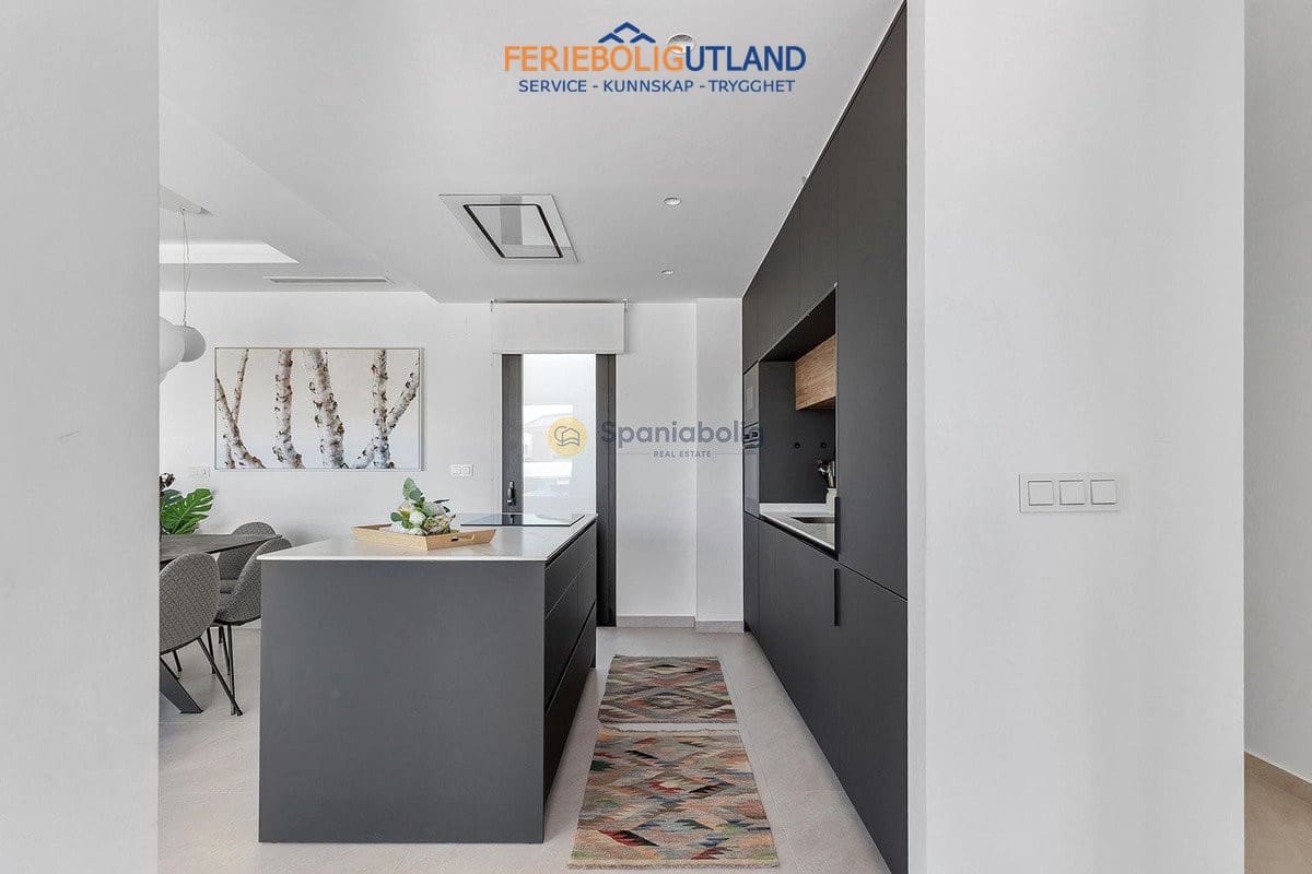 3 bedroom Villa for sale in Benijofar with pool garage - € 779,000 (Ref: 10163360)