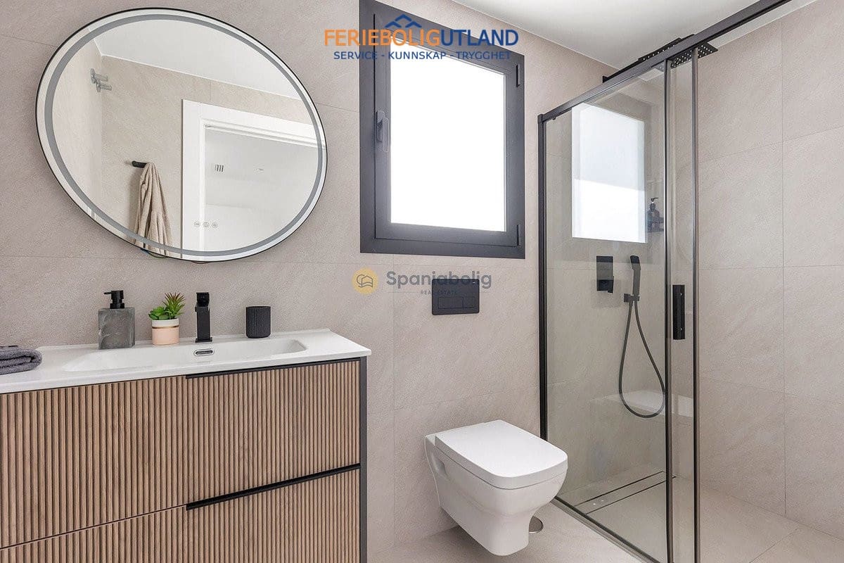 3 bedroom Villa for sale in Benijofar with pool garage - € 779,000 (Ref: 10163360)