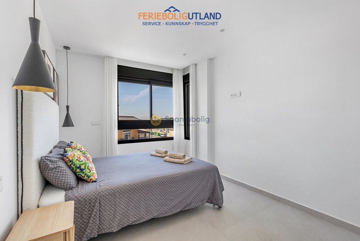 3 bedroom Villa for sale in Benijofar with pool garage - € 779,000 (Ref: 10163360)