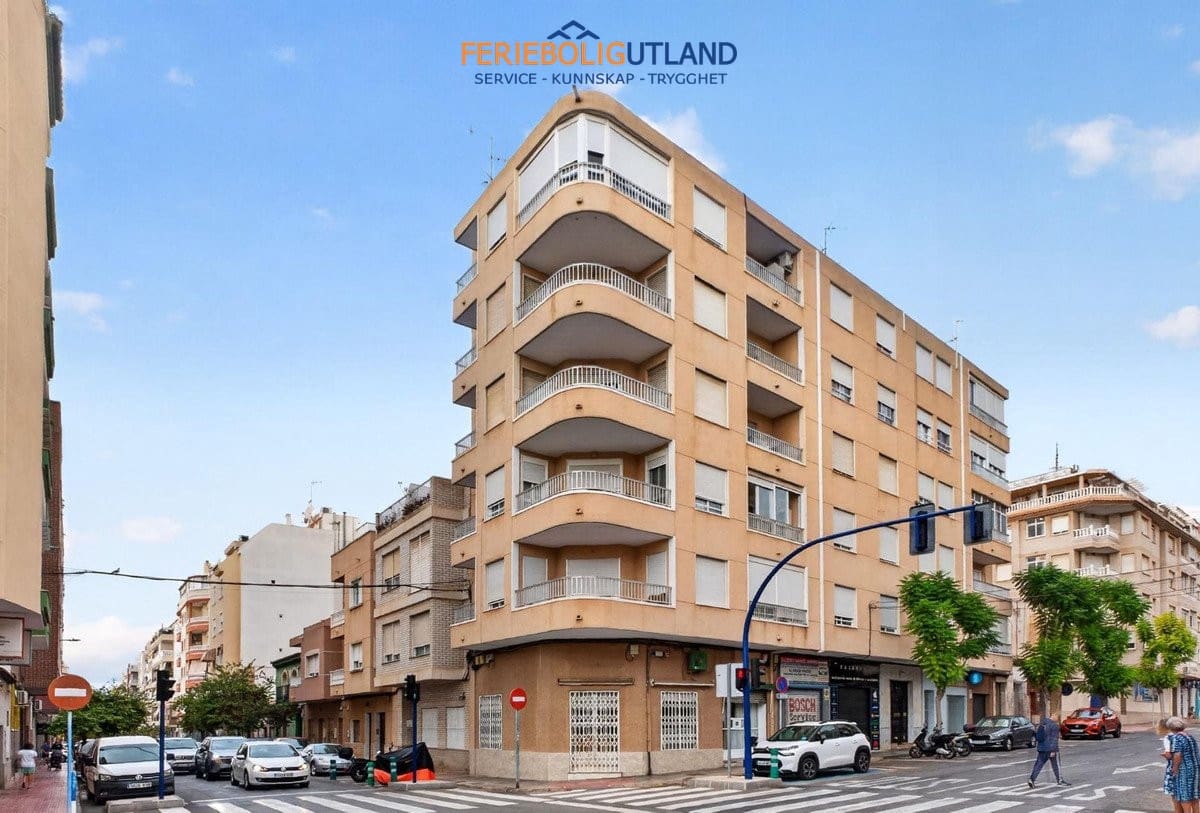 3 soverom Leilighet til salgs i Torrevieja - € 189 000 (Ref: 10165366)