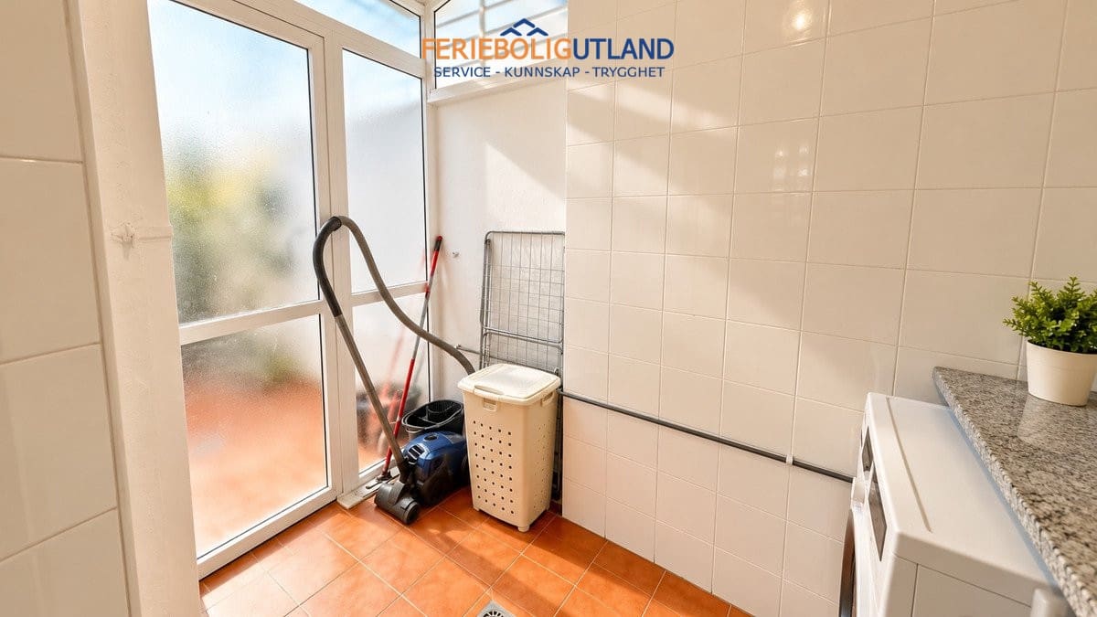 2 soveværelse Bungalow til salg i Orihuela Costa med swimmingpool garage - € 219.000 (Ref: 10165445)