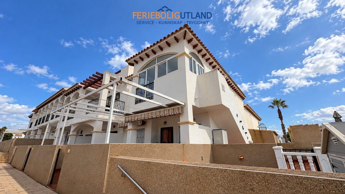 2 soveværelse Bungalow til salg i Orihuela Costa med swimmingpool garage - € 219.000 (Ref: 10165445)