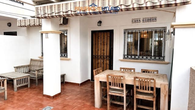 Bungalow de 2 habitaciones en Punta Prima, Orihuela en venta con piscina garaje - 219.000 € (Ref: 10165445)