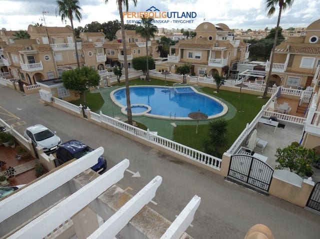 3 makuuhuone Omakotitalo myytävänä paikassa Cabo Roig, Orihuela mukana uima-altaan - 249 995 € (Ref: 10165446)