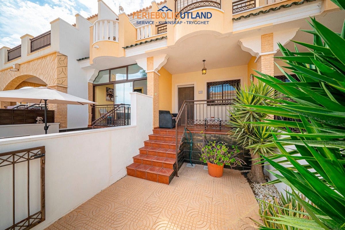 2 sovrum Hus till salu i Ciudad Quesada med pool garage - 195 000 € (Ref: 10165447)