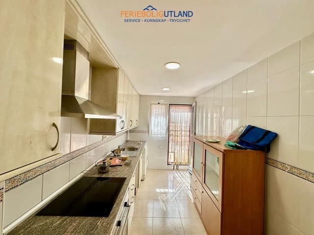3 soverom Hus til salgs i Centro, Los Alcázares med svømmebasseng garasje - € 249 900 (Ref: 10165448)