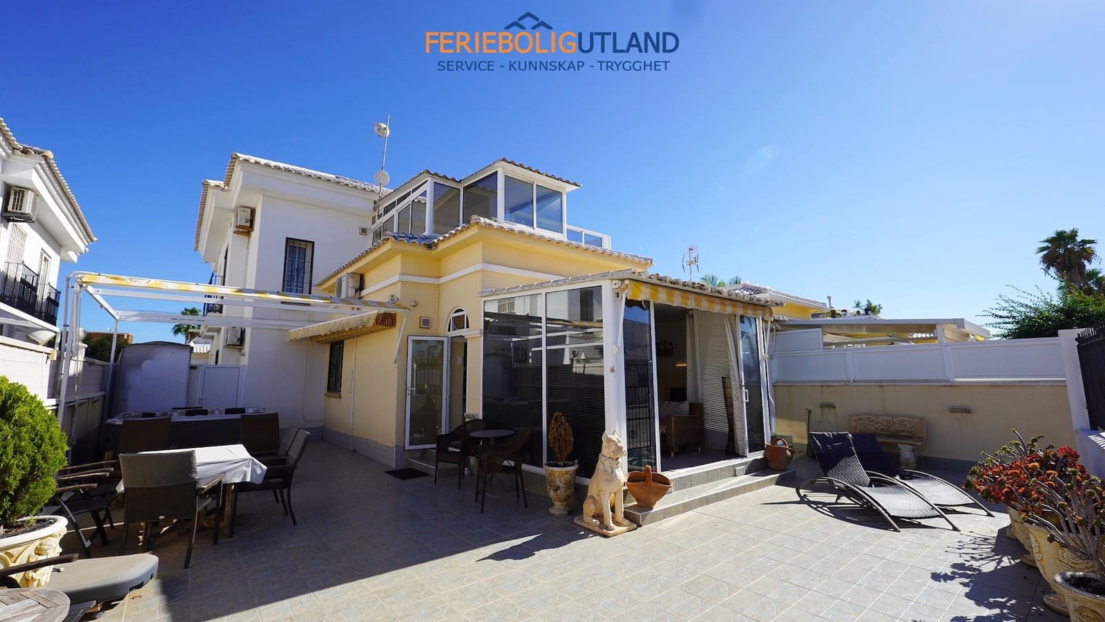 3 sypialnia Dom na sprzedaż w Torrevieja z garażem - 317 000 € (Ref: 10175642)