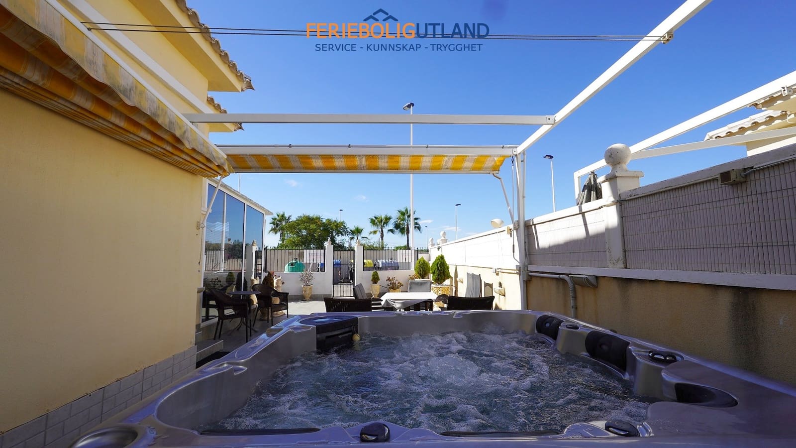 3 sypialnia Dom na sprzedaż w Torrevieja z garażem - 317 000 € (Ref: 10175642)