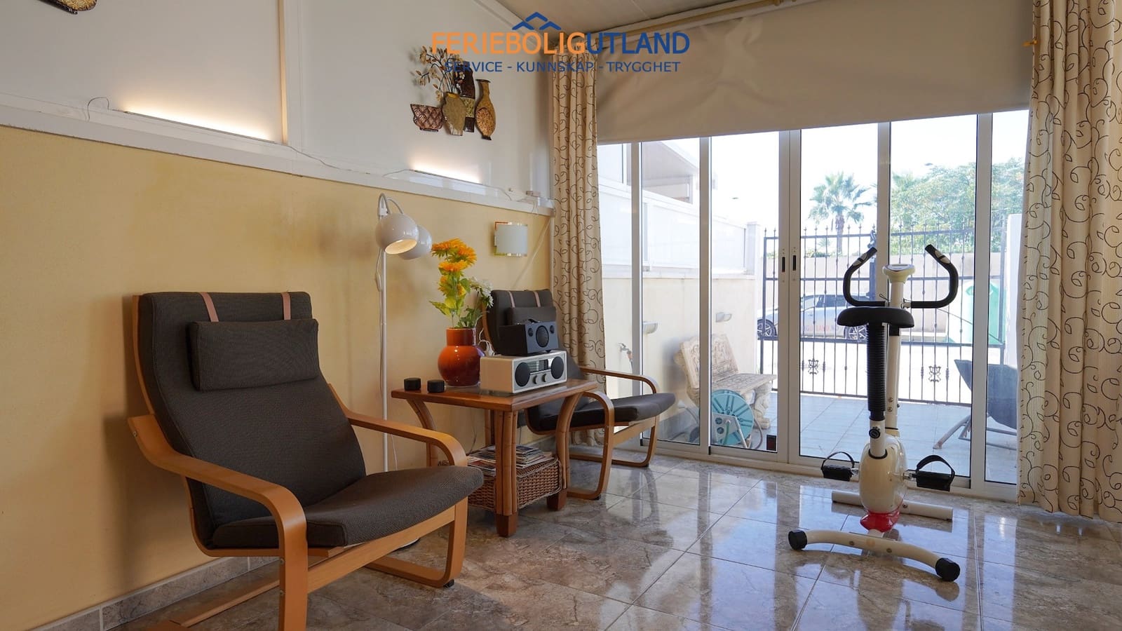 3 sypialnia Dom na sprzedaż w Torrevieja z garażem - 317 000 € (Ref: 10175642)