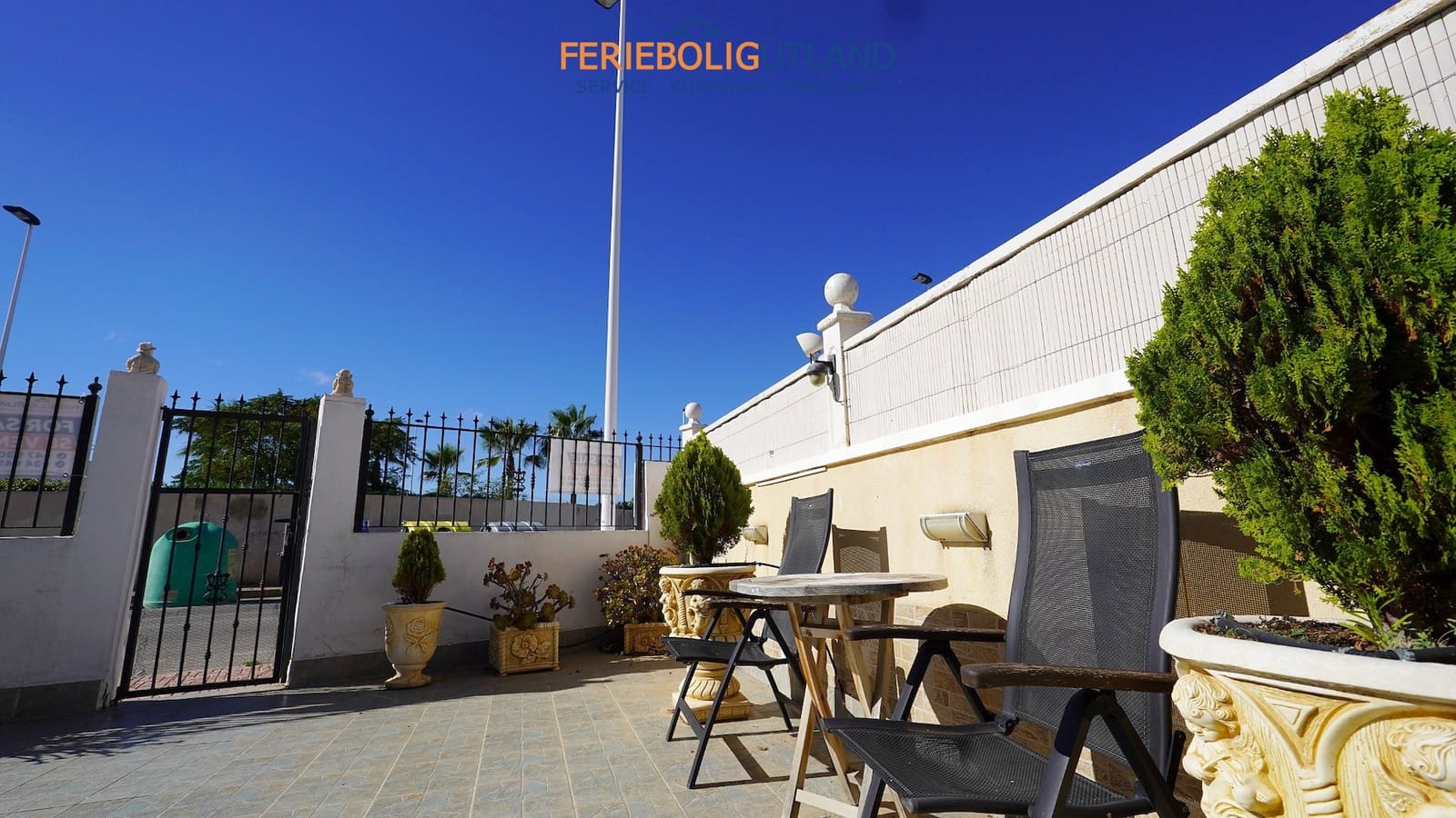3 sypialnia Dom na sprzedaż w Torrevieja z garażem - 317 000 € (Ref: 10175642)