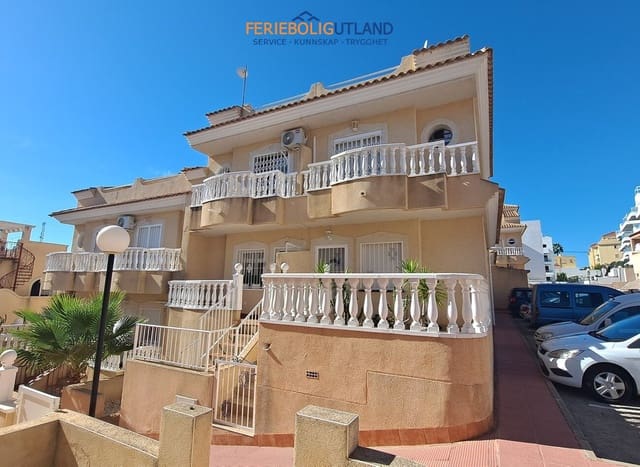 2 quarto Casa em Banda para venda em Villamartin, Orihuela com piscina garagem - 194 995 € (Ref: 10175757)