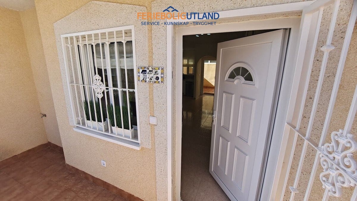 2 quarto Casa em Banda para venda em Villamartin com piscina garagem - 194 995 € (Ref: 10175757)