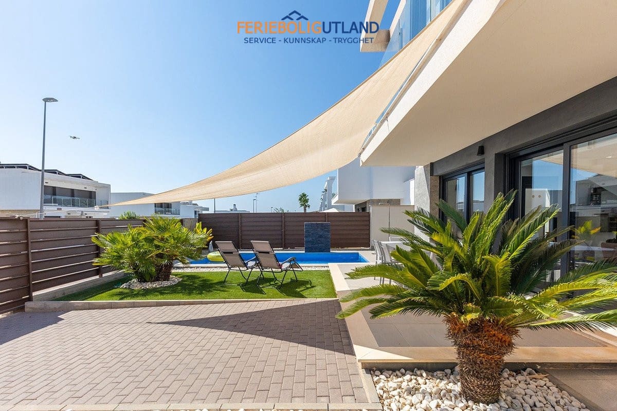 3 soveværelse Villa til salg i Vistabella med swimmingpool garage - € 395.000 (Ref: 10175758)