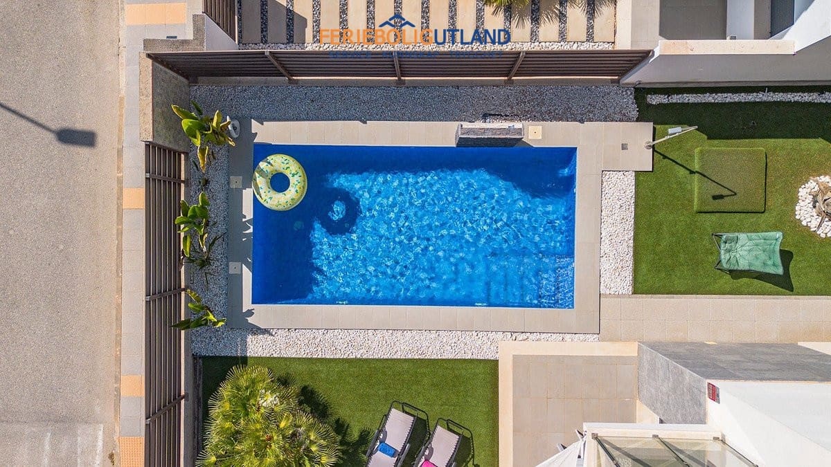 3 soveværelse Villa til salg i Vistabella med swimmingpool garage - € 395.000 (Ref: 10175758)
