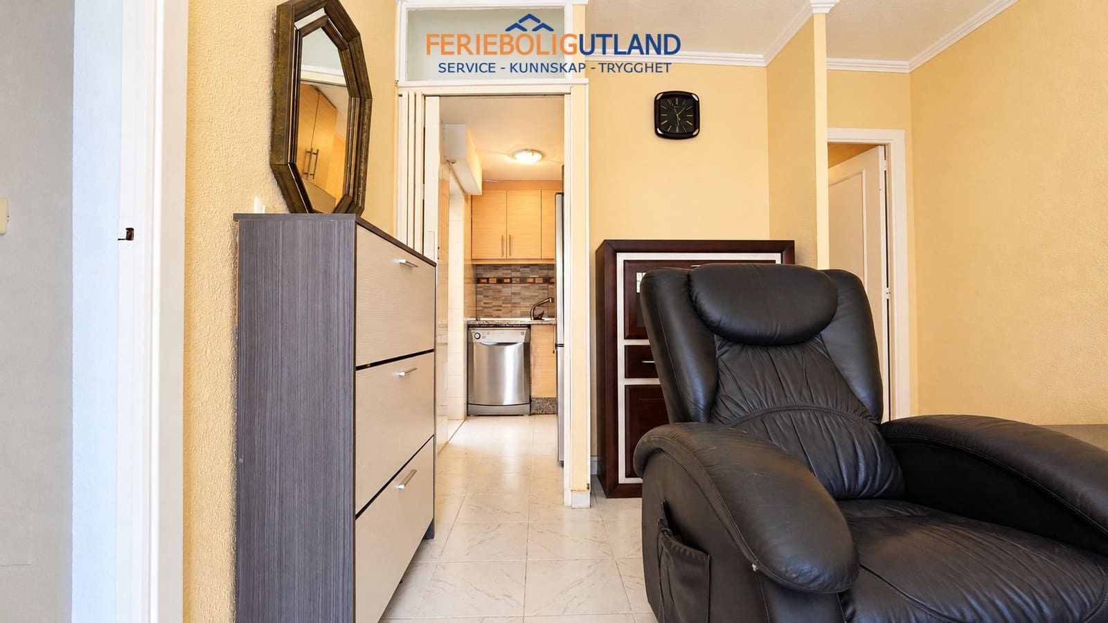 Bungalow de 2 habitaciones en El Chaparral en venta con piscina - 110.000 € (Ref: 10180923)