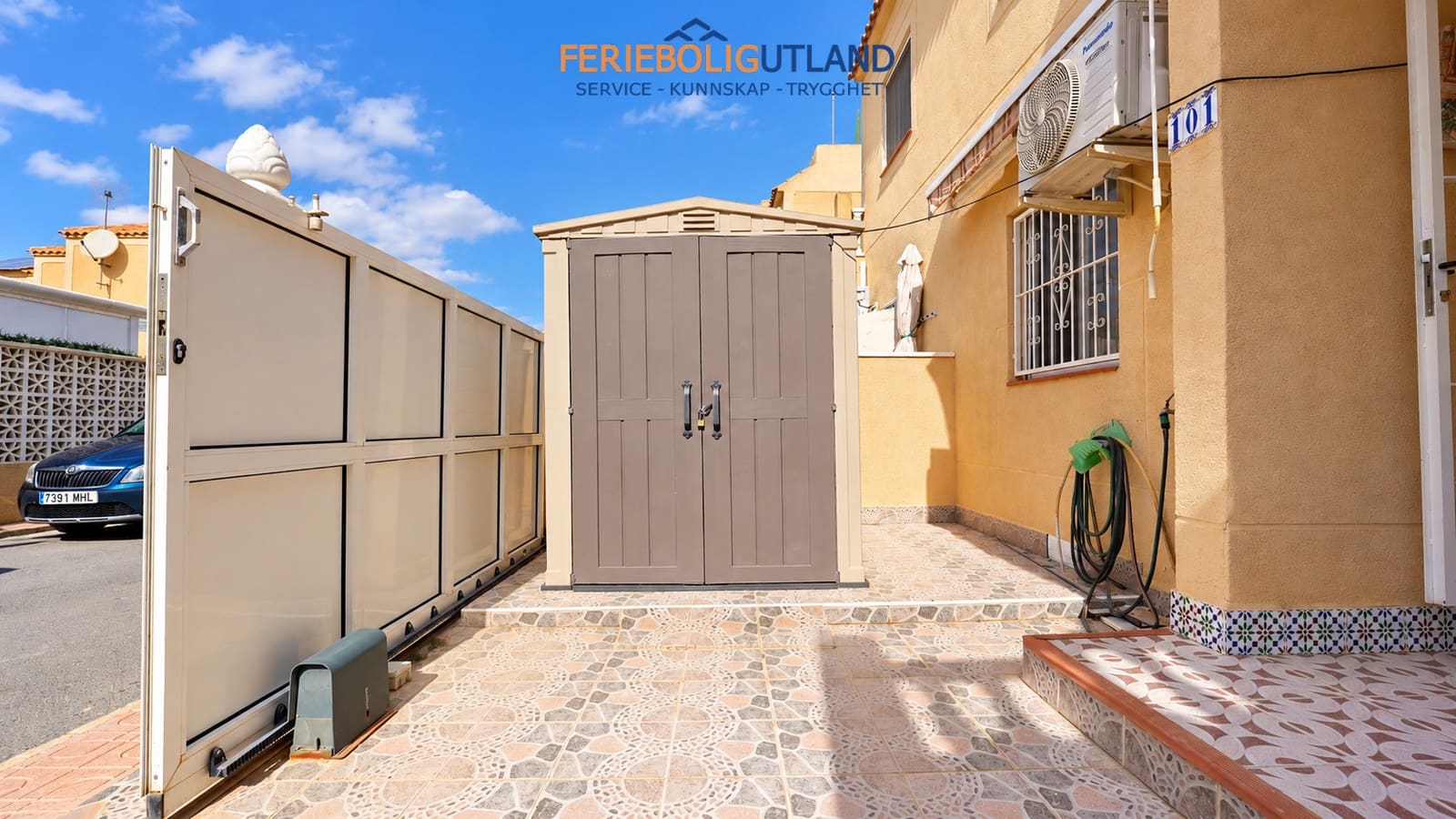 Bungalow de 2 habitaciones en El Chaparral en venta con piscina - 110.000 € (Ref: 10180923)