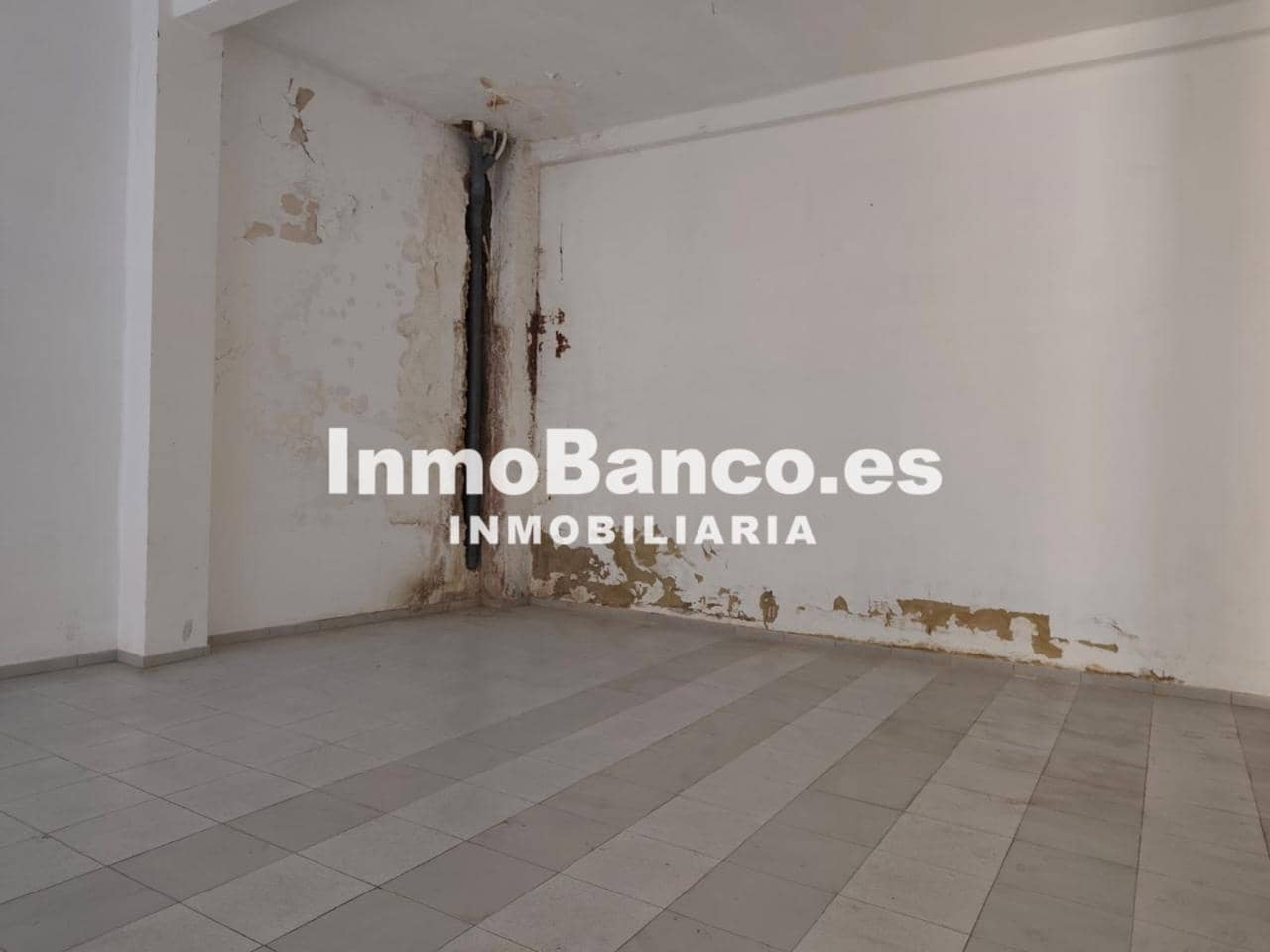 2 bedroom Business for sale in Gandia - € 61,000 (Ref: 9427601)