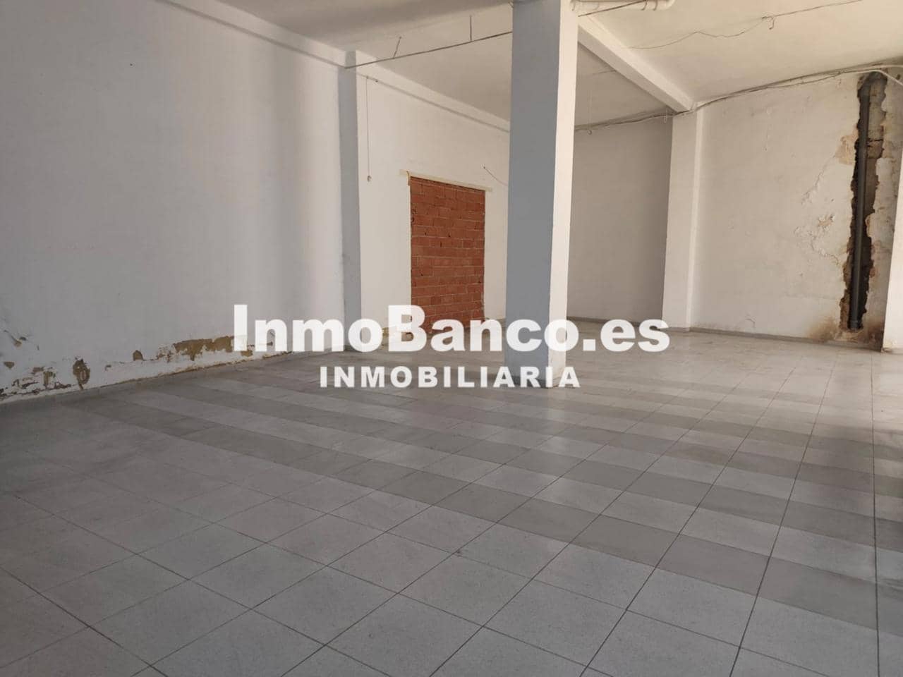 2 bedroom Business for sale in Gandia - € 61,000 (Ref: 9427601)