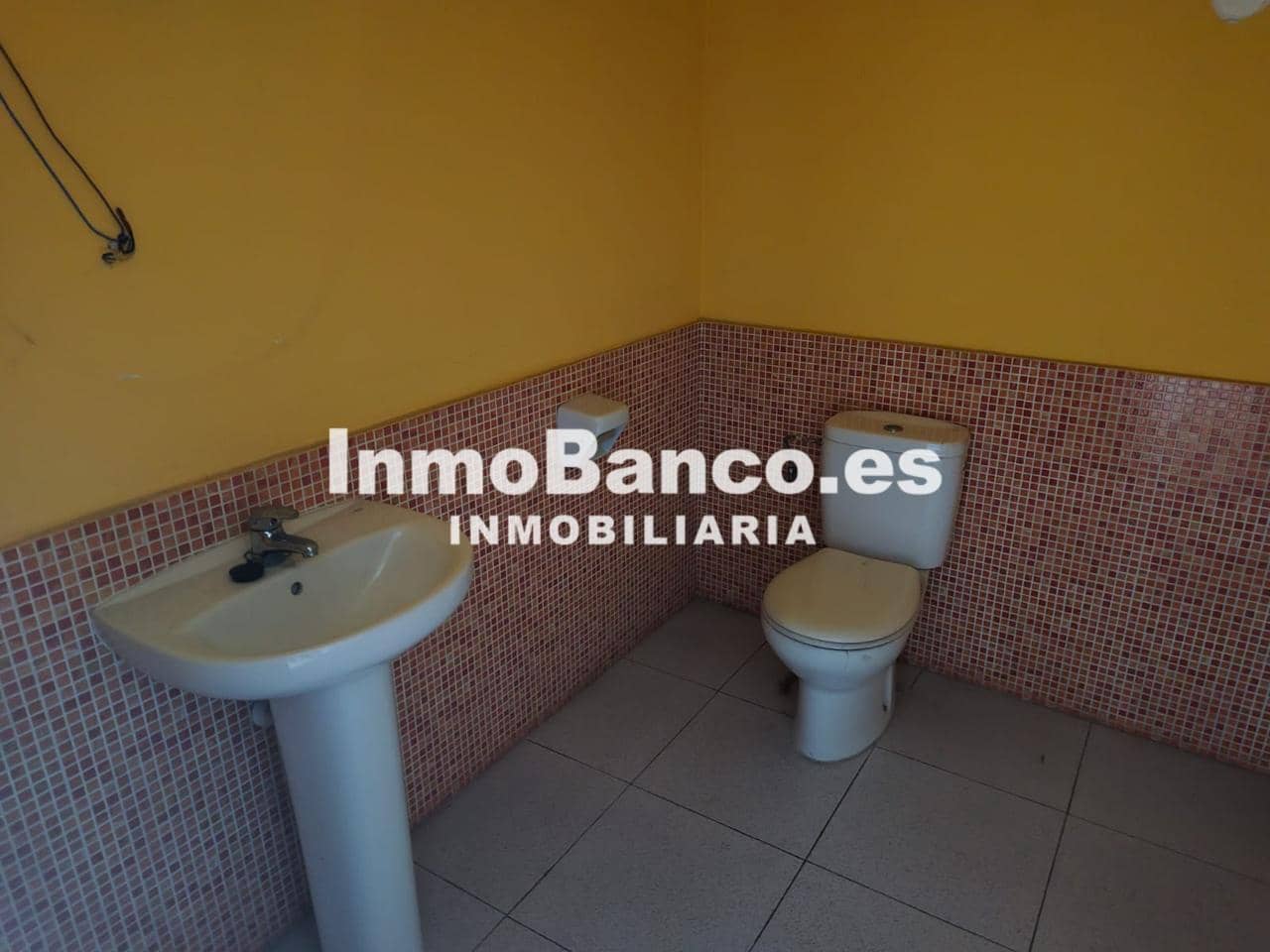2 bedroom Business for sale in Gandia - € 61,000 (Ref: 9427601)