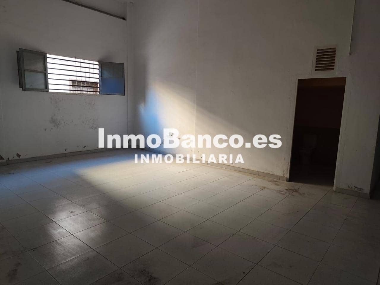 2 bedroom Business for sale in Gandia - € 61,000 (Ref: 9427601)