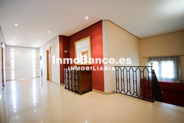 4 makuuhuone Huvila myytävänä paikassa Calicanto, Godelleta mukana uima-altaan 
autotalli - 500 000 € (Ref: 9427605)