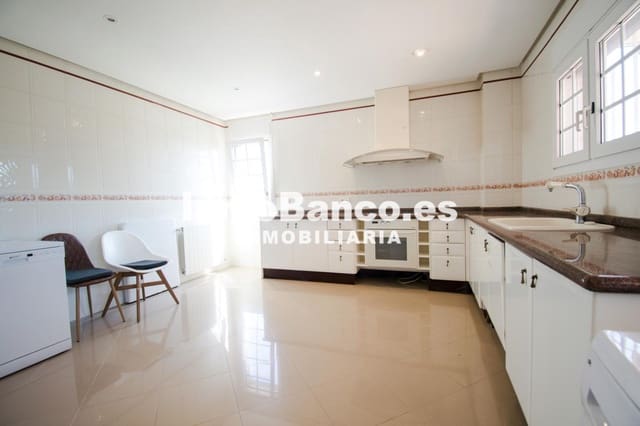 4 makuuhuone Huvila myytävänä paikassa Calicanto, Godelleta mukana uima-altaan 
autotalli - 500 000 € (Ref: 9427605)