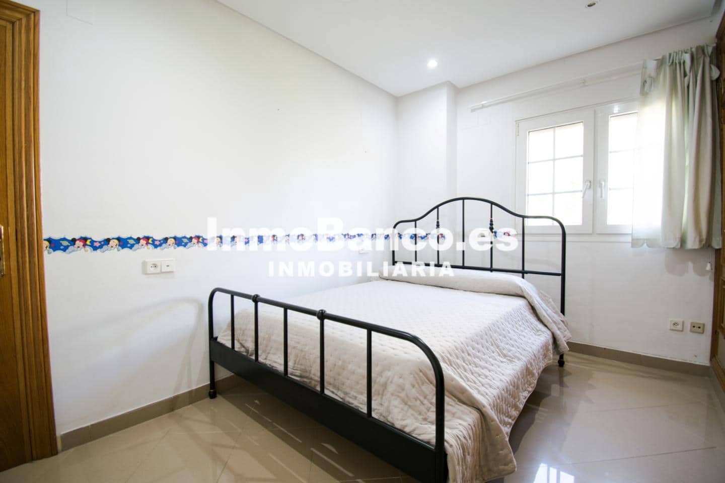 4 makuuhuone Huvila myytävänä paikassa Calicanto mukana uima-altaan 
autotalli - 500 000 € (Ref: 9427605)