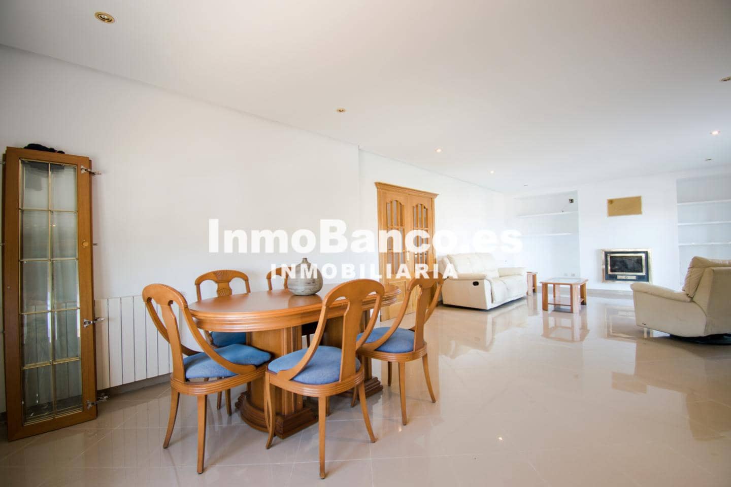 4 makuuhuone Huvila myytävänä paikassa Calicanto mukana uima-altaan 
autotalli - 500 000 € (Ref: 9427605)