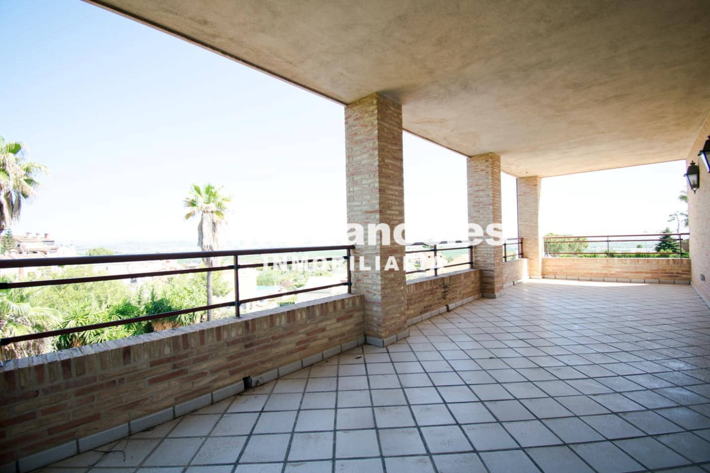 4 makuuhuone Huvila myytävänä paikassa Calicanto mukana uima-altaan 
autotalli - 500 000 € (Ref: 9427605)