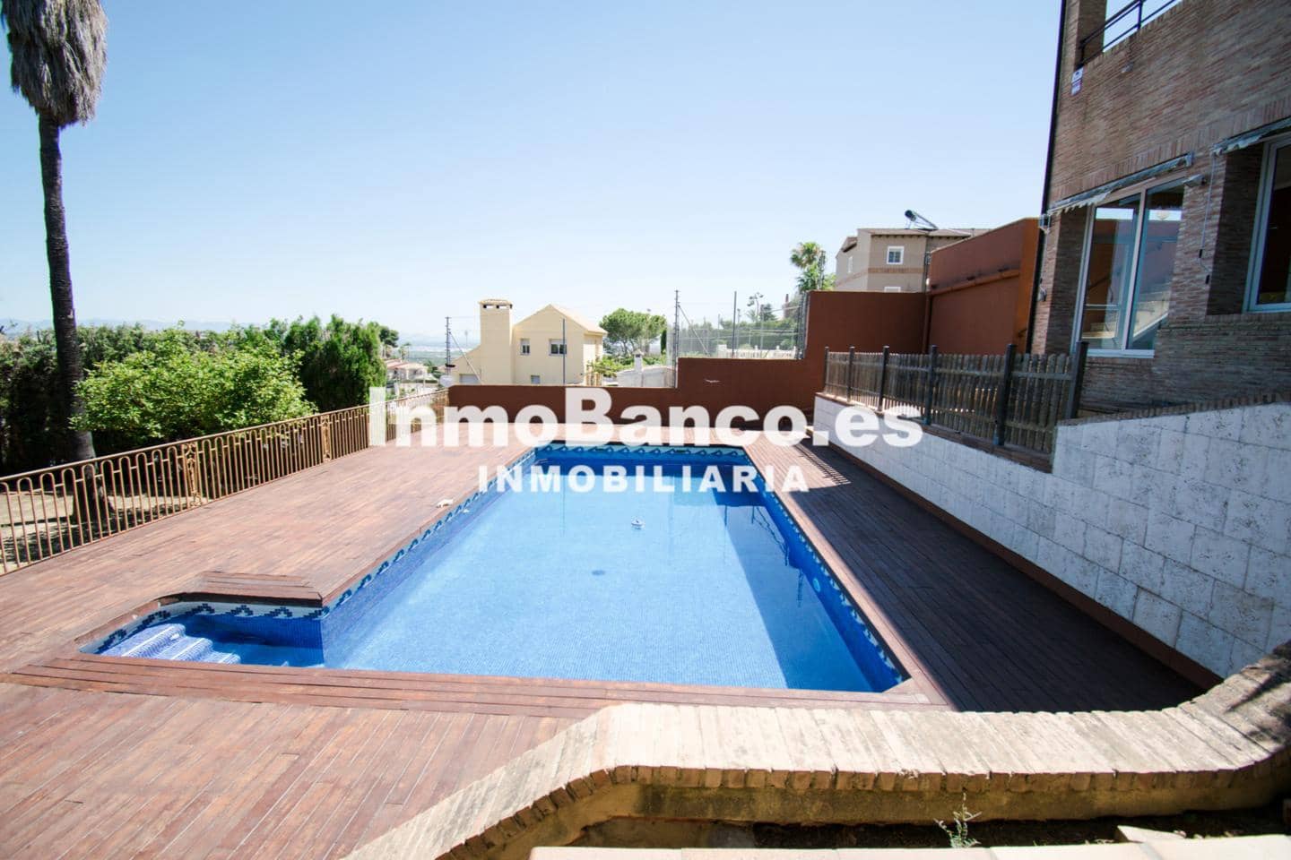 4 makuuhuone Huvila myytävänä paikassa Calicanto mukana uima-altaan 
autotalli - 500 000 € (Ref: 9427605)