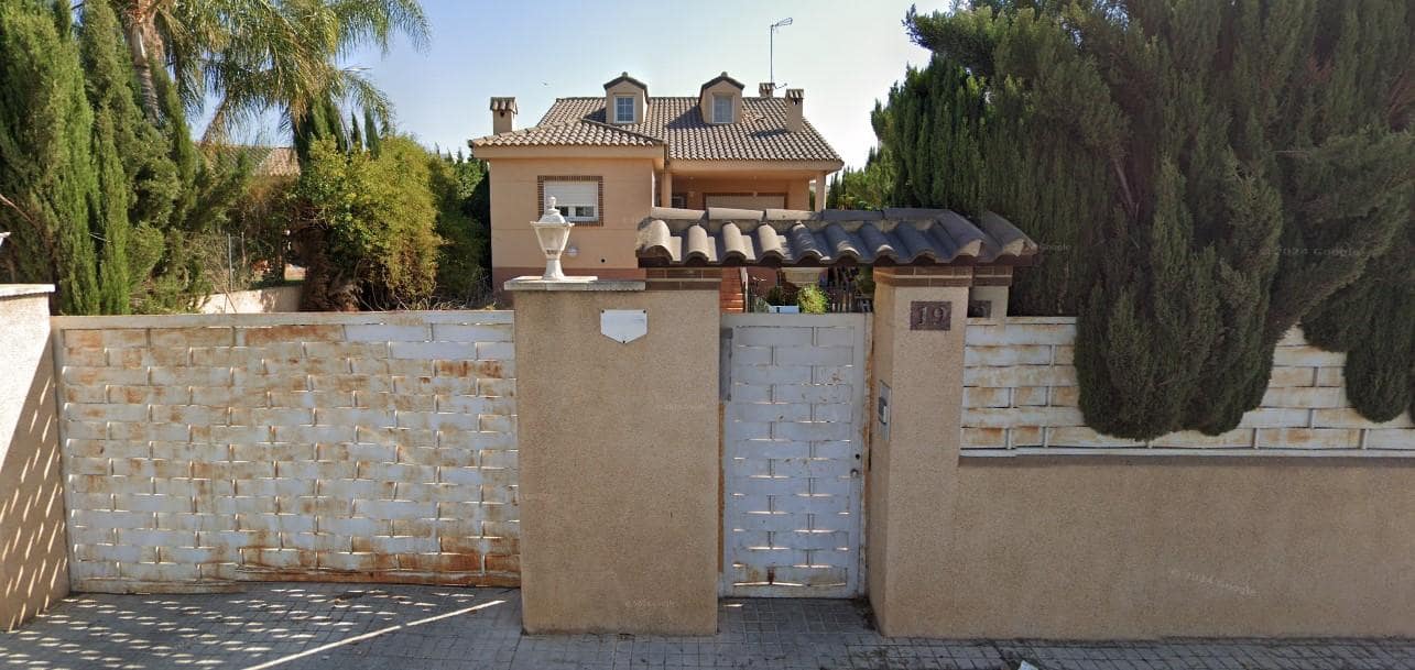 4 sovrum Villa till salu i L'Eliana med pool garage - 565 000 € (Ref: 9427626)