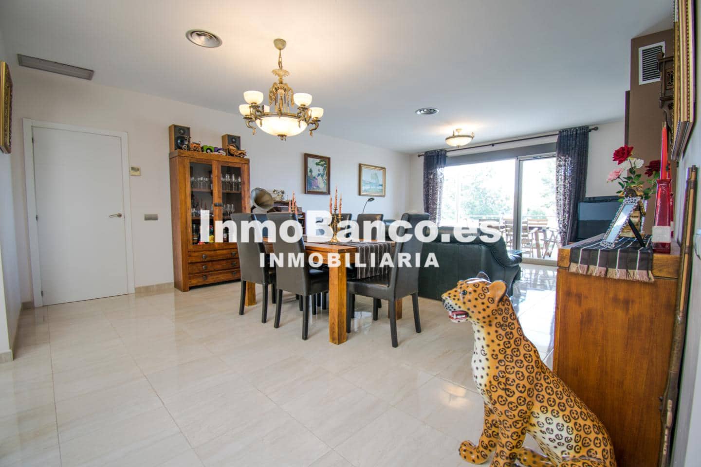 4 quarto Moradia para venda em Chiva com piscina garagem - 595 000 € (Ref: 9427629)