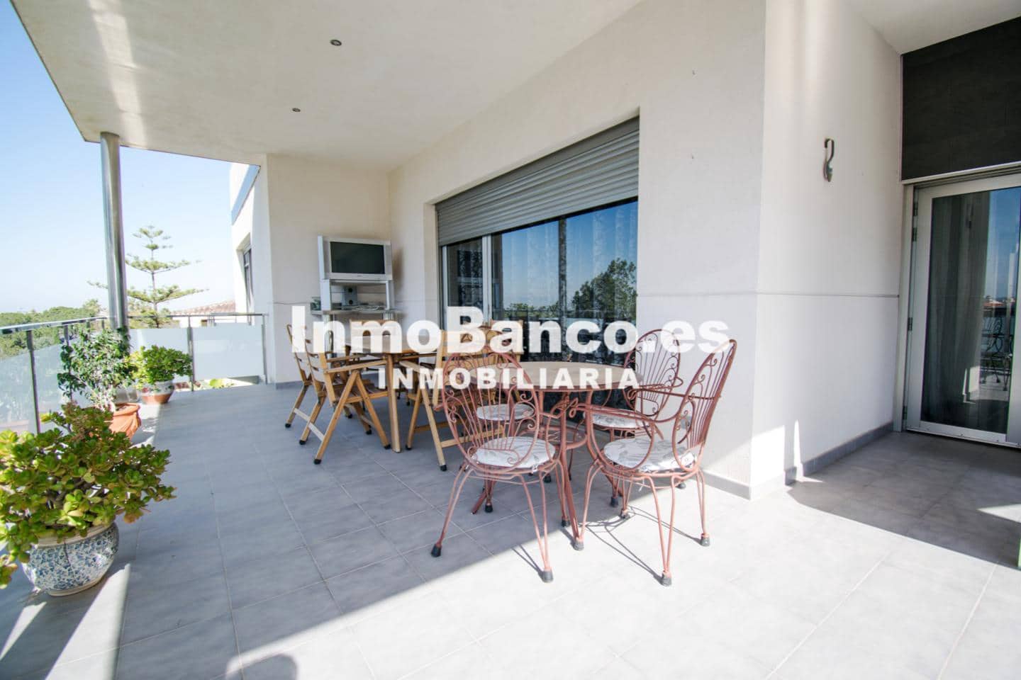 4 quarto Moradia para venda em Chiva com piscina garagem - 595 000 € (Ref: 9427629)