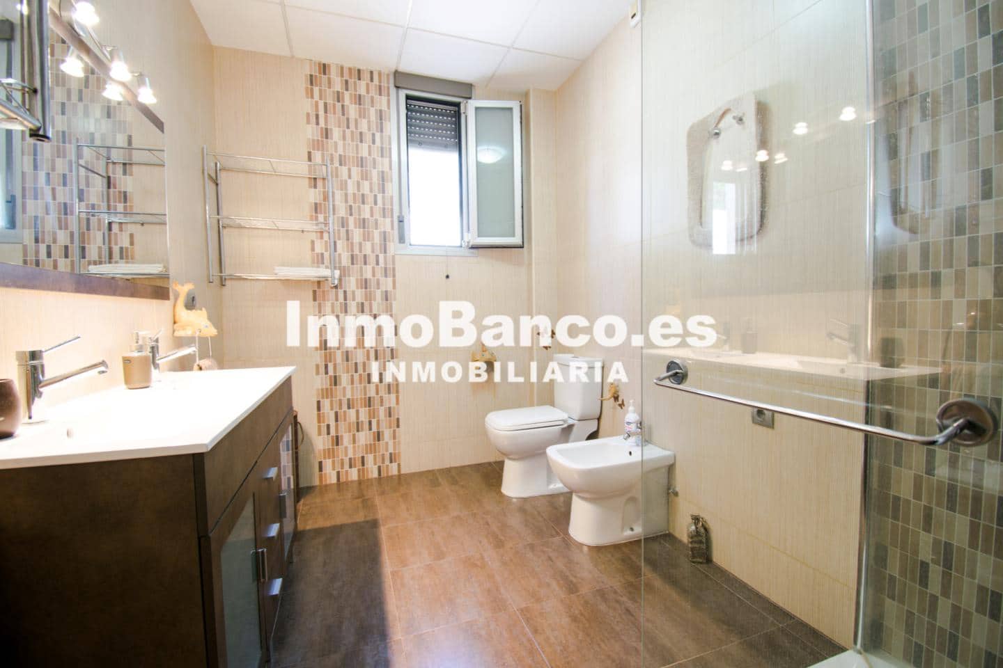 4 quarto Moradia para venda em Chiva com piscina garagem - 595 000 € (Ref: 9427629)