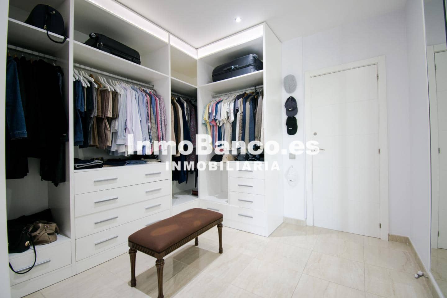 4 quarto Moradia para venda em Chiva com piscina garagem - 595 000 € (Ref: 9427629)