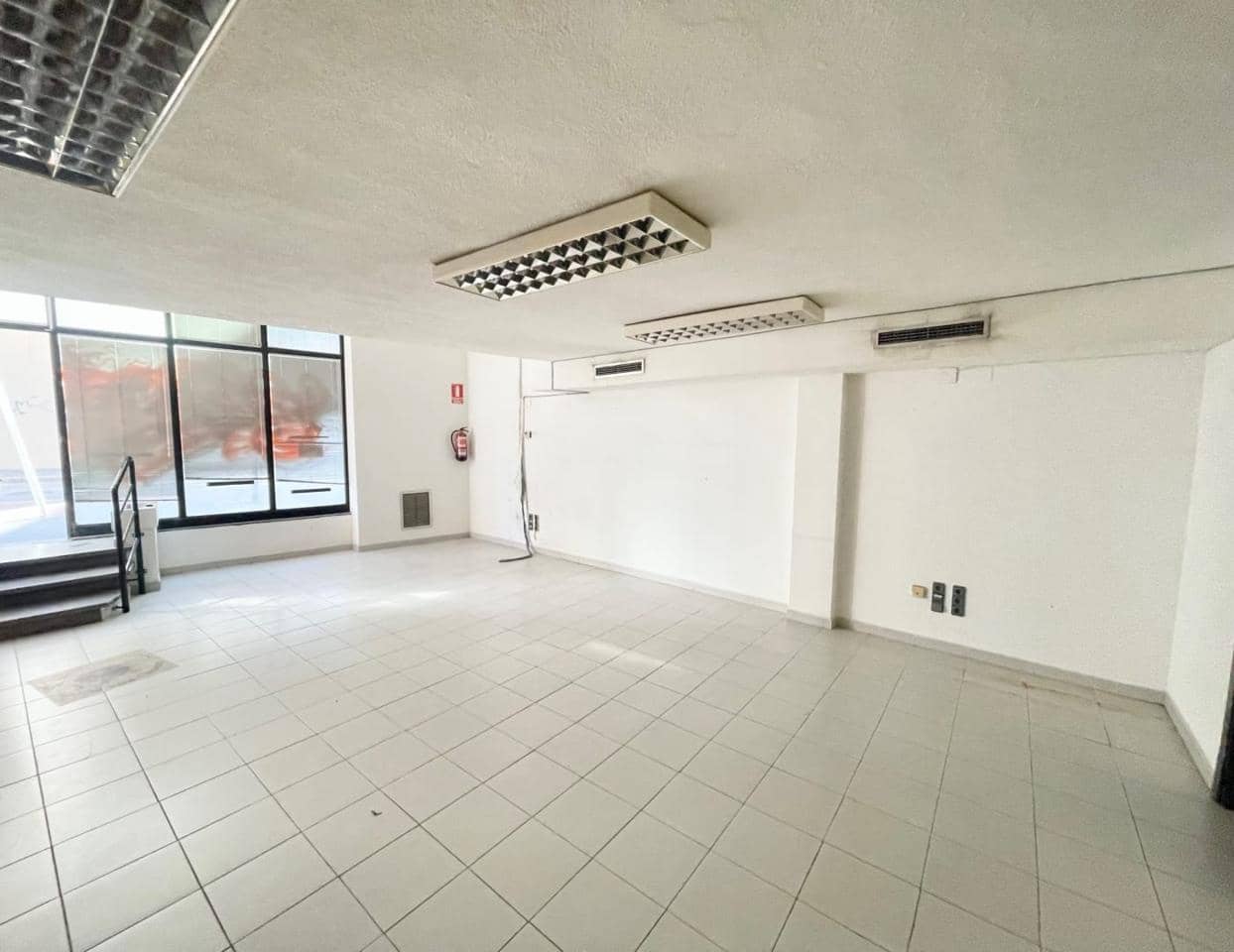 2 bedroom Business for sale in Gandia - € 82,000 (Ref: 9427637)