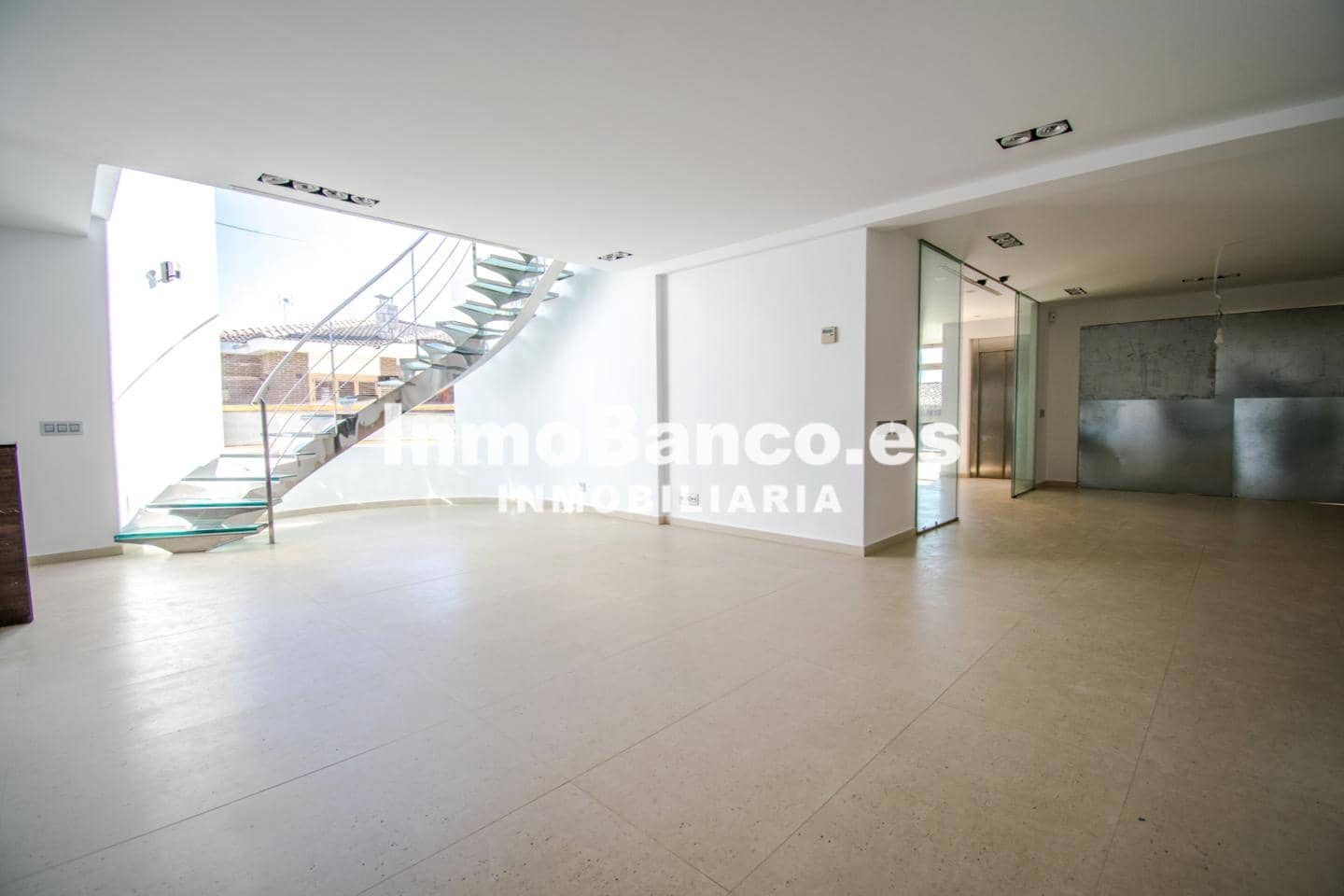 6 slaapkamer Villa te koop in Torrent met zwembad - € 525.000 (Ref: 9427638)