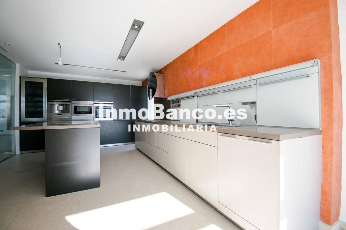 6 slaapkamer Villa te koop in Torrent met zwembad - € 525.000 (Ref: 9427638)