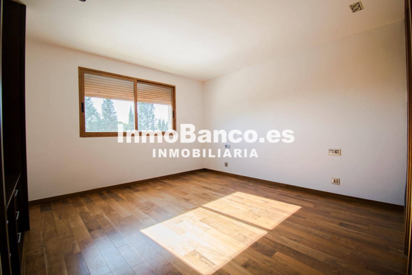 6 slaapkamer Villa te koop in Torrent met zwembad - € 525.000 (Ref: 9427638)