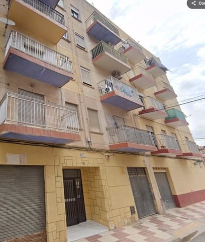 Piso de 3 habitaciones en Algemesí en venta - 56.000 € (Ref: 9427645)