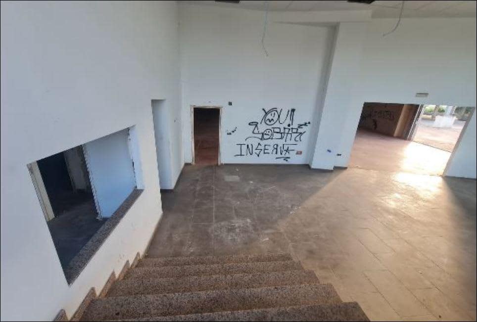 Commerciale in vendita in Alzira - 470.000 € (Rif: 9427646)