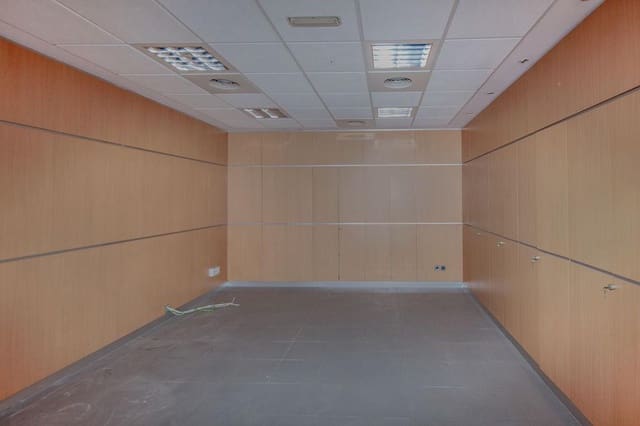 4 soverom Bedrift til salgs i Carcaixent - € 205 000 (Ref: 9427658)