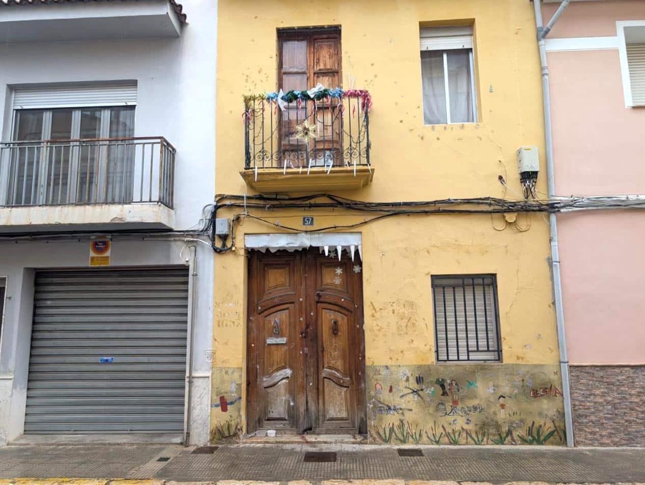 4 sypialnia Willa na sprzedaż w Carcaixent - 70 000 € (Ref: 9427663)