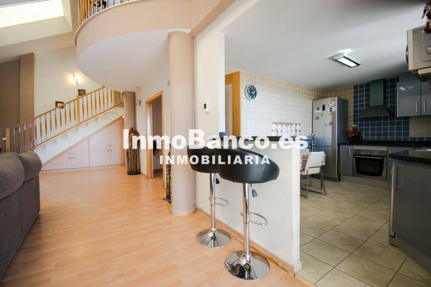 Chalet de 3 habitaciones en Torrent en venta con piscina garaje - 340.000 € (Ref: 9427665)