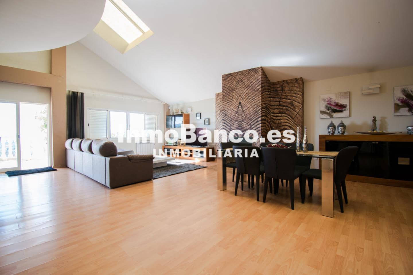 Chalet de 3 habitaciones en Torrent en venta con piscina garaje - 340.000 € (Ref: 9427665)