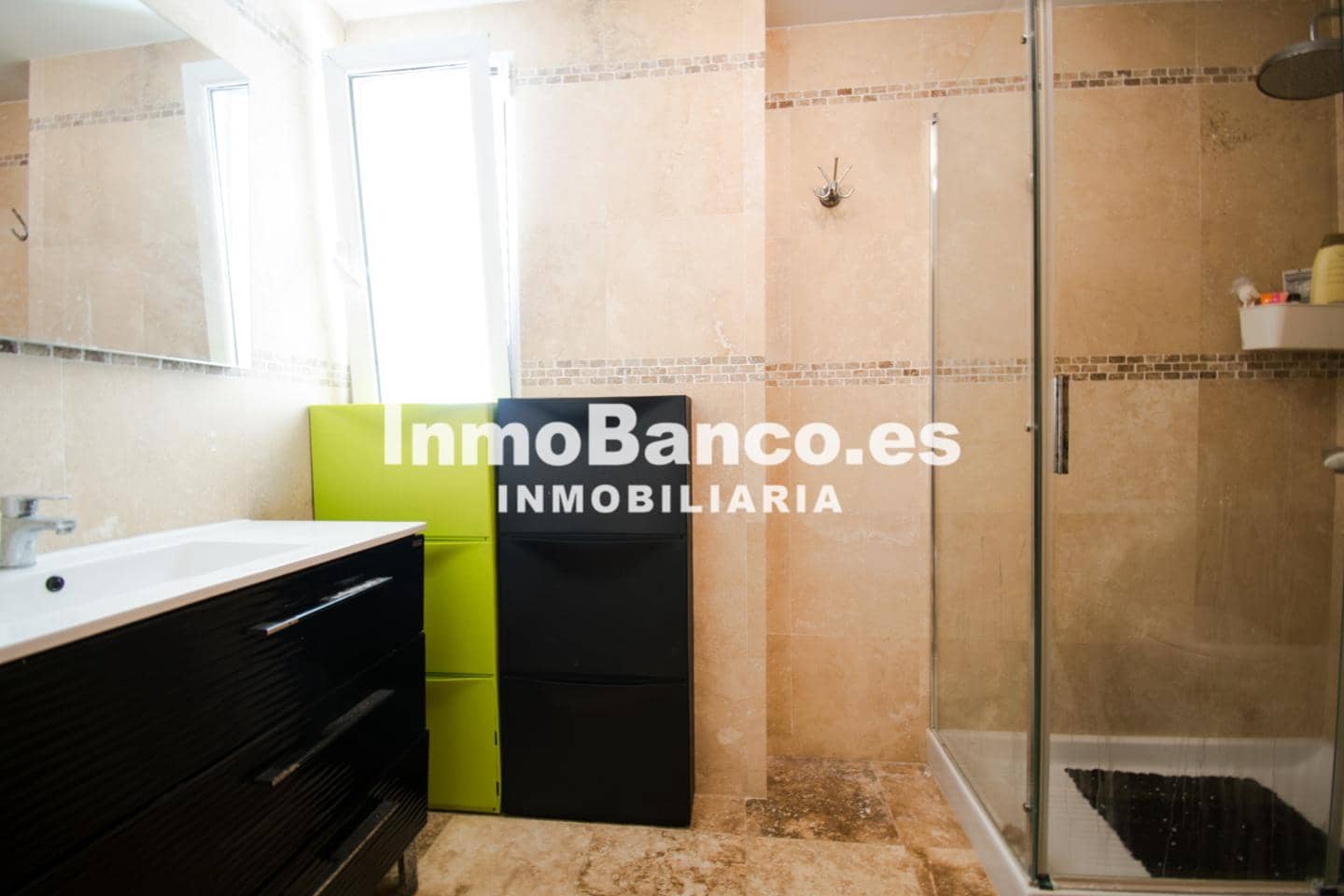 Chalet de 3 habitaciones en Torrent en venta con piscina garaje - 340.000 € (Ref: 9427665)