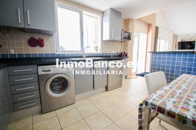 Chalet de 3 habitaciones en Torrent en venta con piscina garaje - 340.000 € (Ref: 9427665)