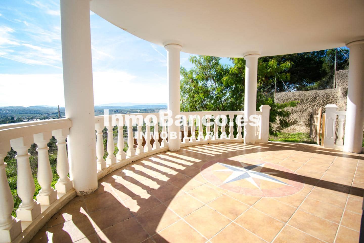 Chalet de 3 habitaciones en Torrent en venta con piscina garaje - 340.000 € (Ref: 9427665)