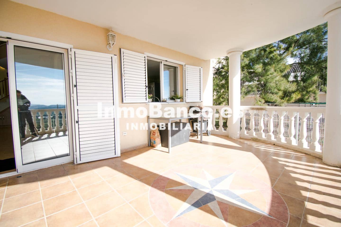 Chalet de 3 habitaciones en Torrent en venta con piscina garaje - 340.000 € (Ref: 9427665)