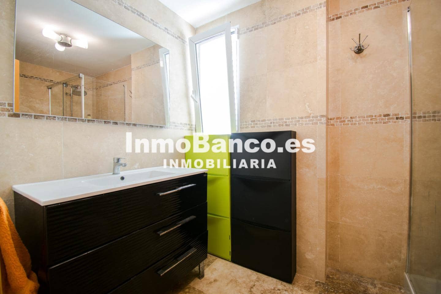 Chalet de 3 habitaciones en Torrent en venta con piscina garaje - 340.000 € (Ref: 9427665)